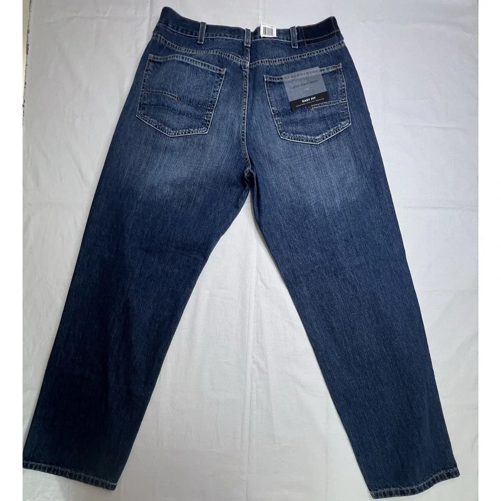 Calvin Klein Men's Jeans 36x32‎ Easy Fit Tapered leg Medium Wash Cotton